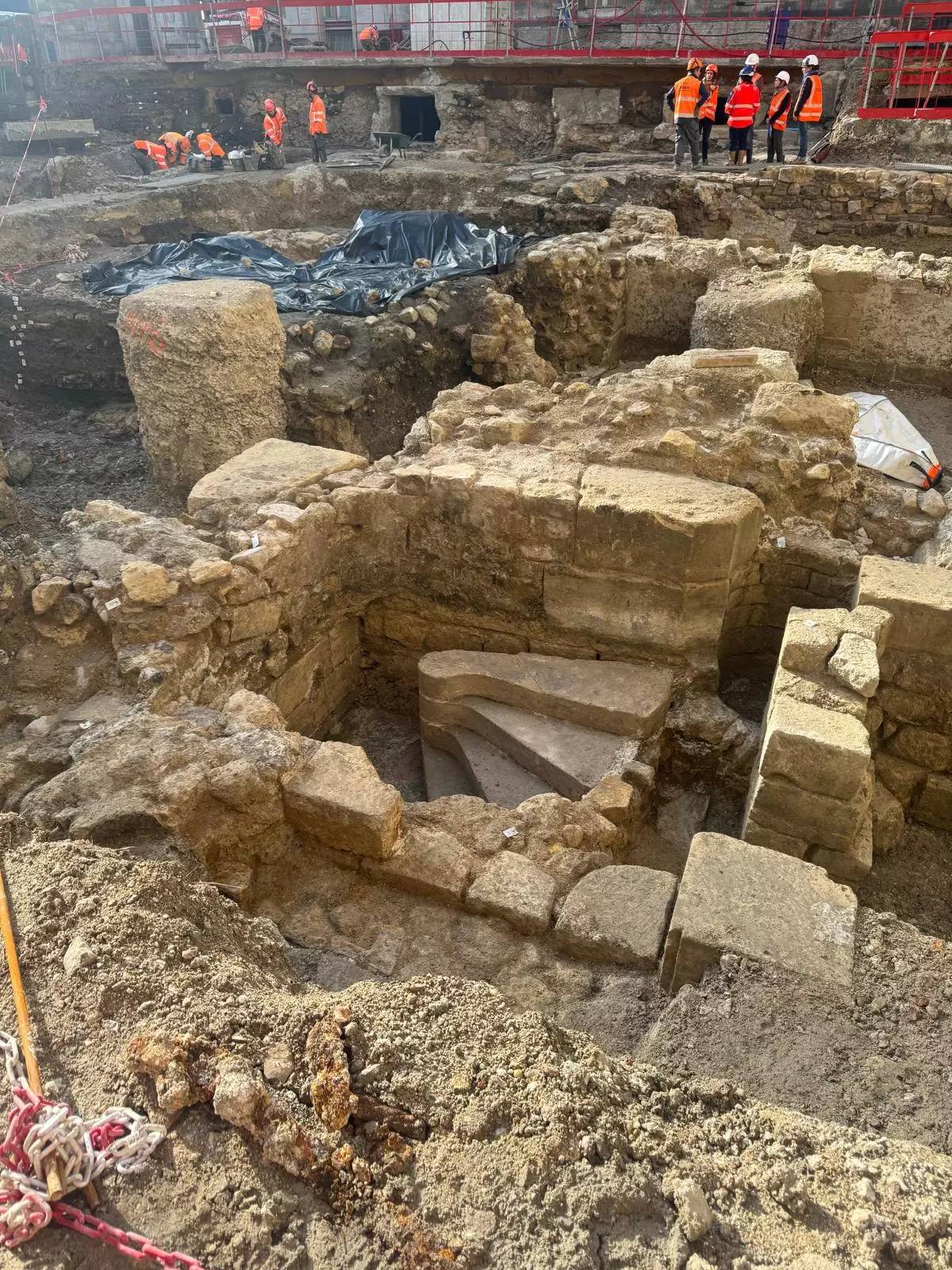 CHANTIER // Les travaux d'archéologie ont commencé pour l'Hôtel-Dieu !!!