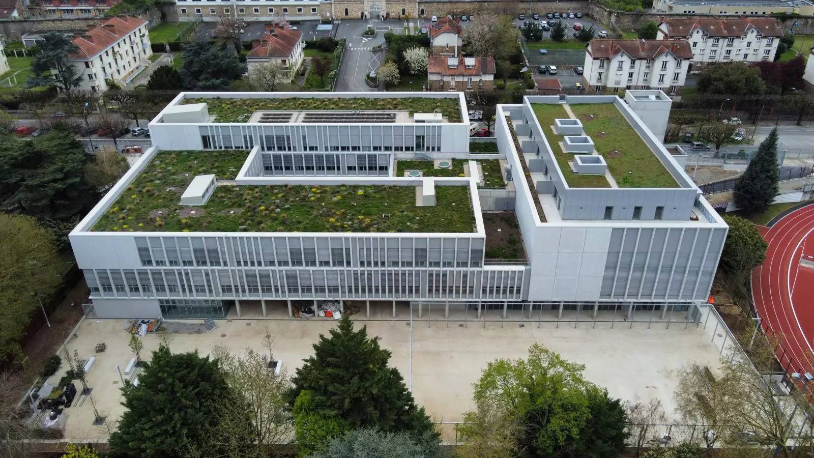 MALAKOFF Collège Charlotte Delbo 600 élèves