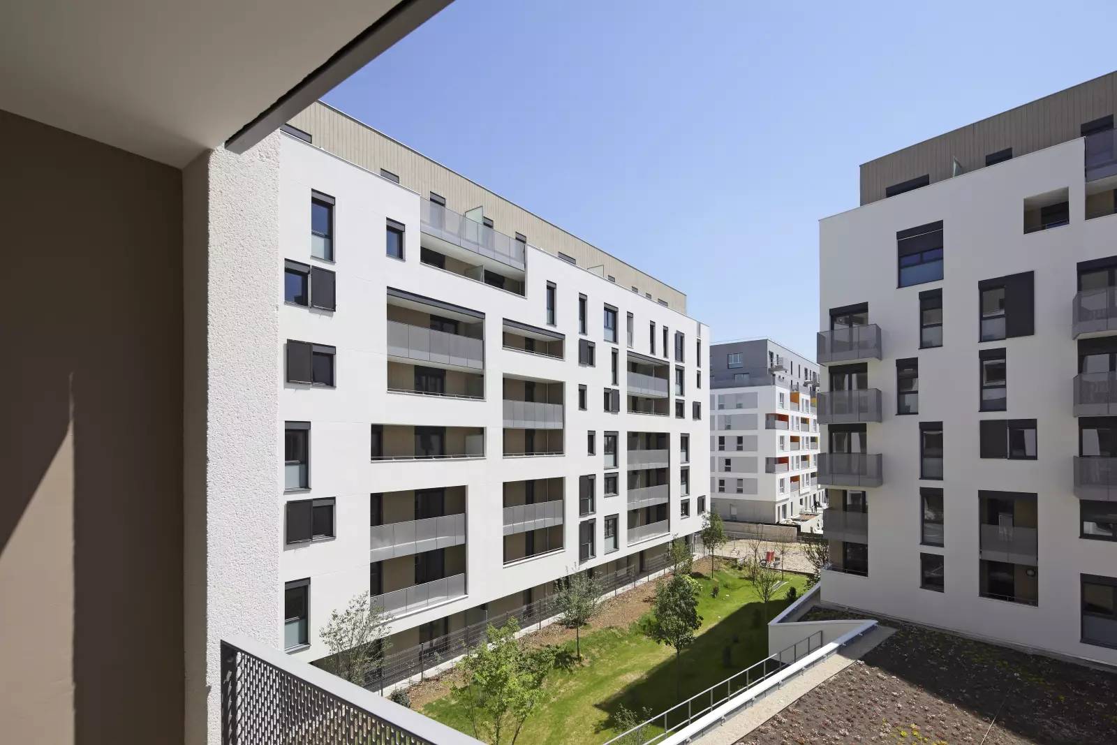 FRESNES 126 logements et activités