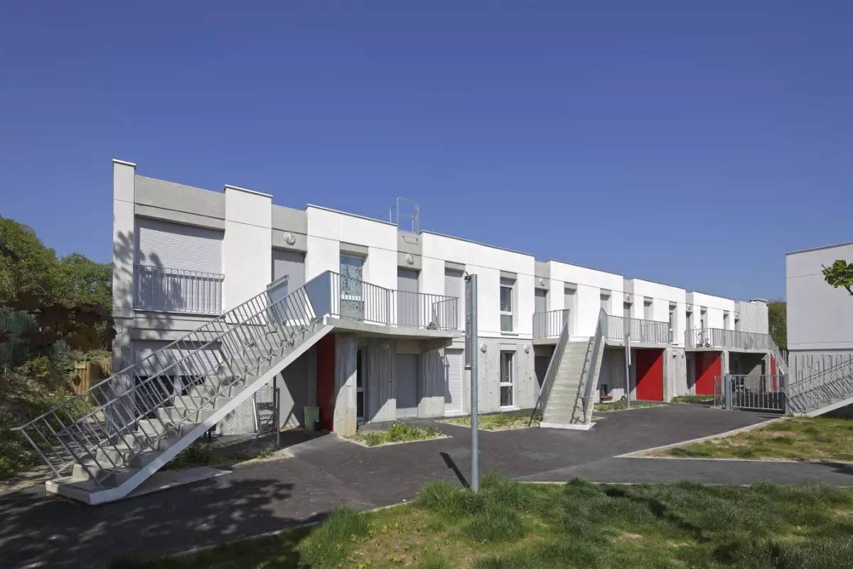 MONTIGNY-LE-BRETONNEUX - 39 logements