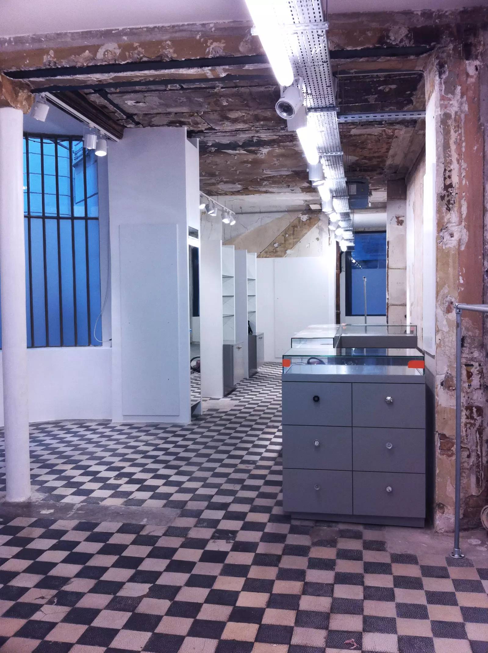 PARIS 3ème Rénovation de boutique