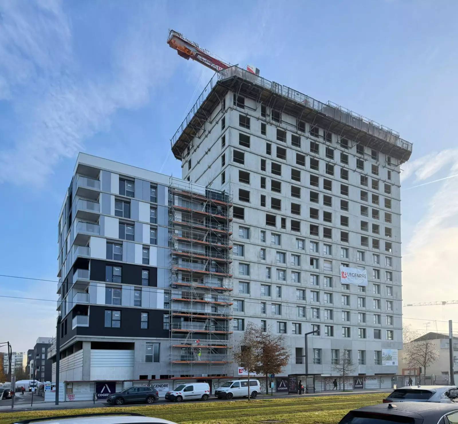 IVRY-SUR-SEINE 482 logements, résidence étudiante et activités