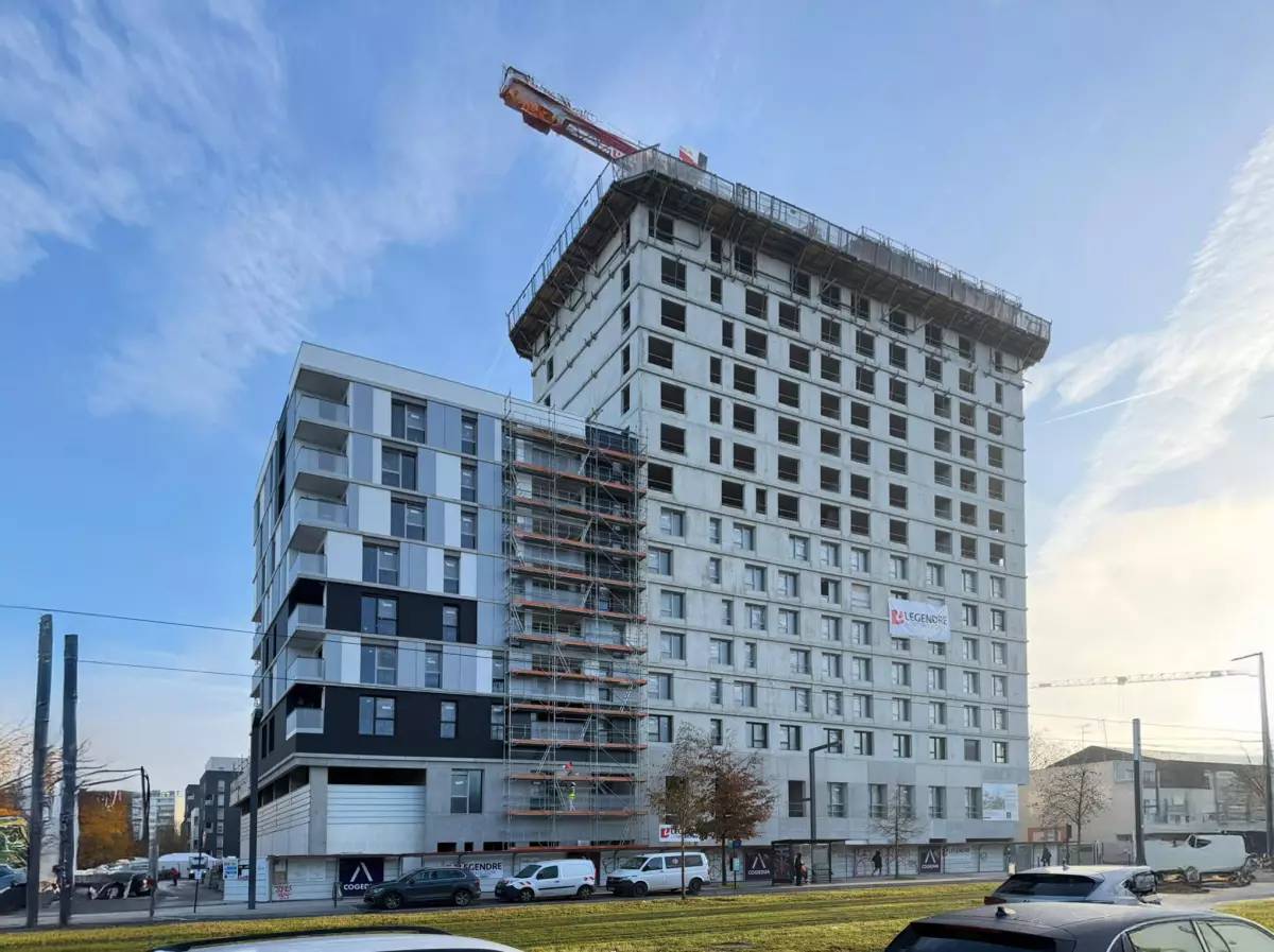 IVRY-SUR-SEINE - 482 logements, résidence étudiante et activités
