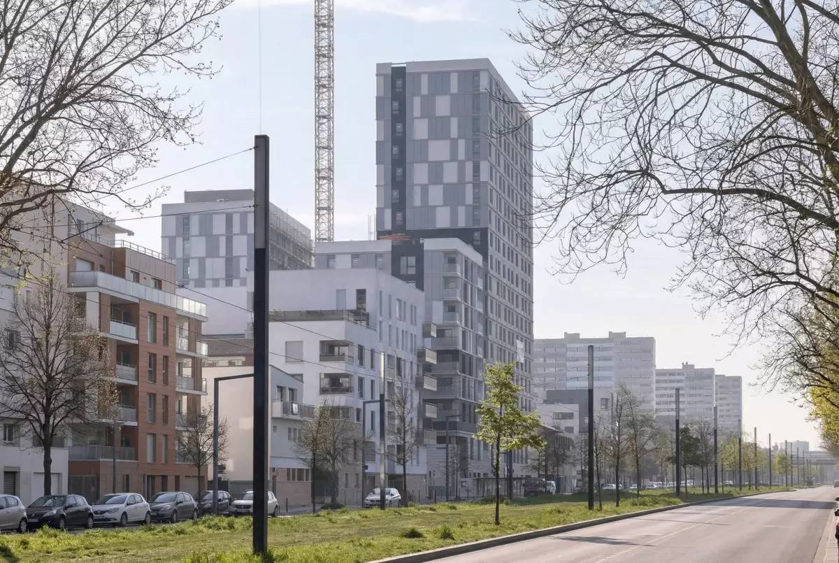 IVRY-SUR-SEINE - 482 logements, résidence étudiante et activités