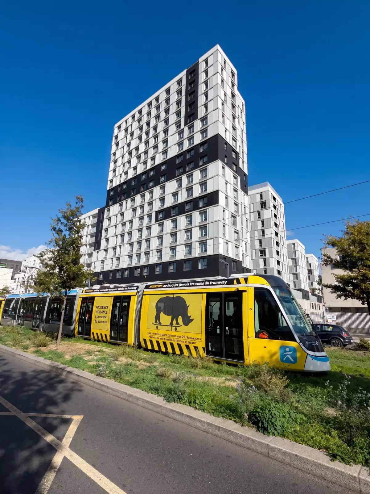 IVRY-SUR-SEINE - 482 logements, résidence étudiante et activités