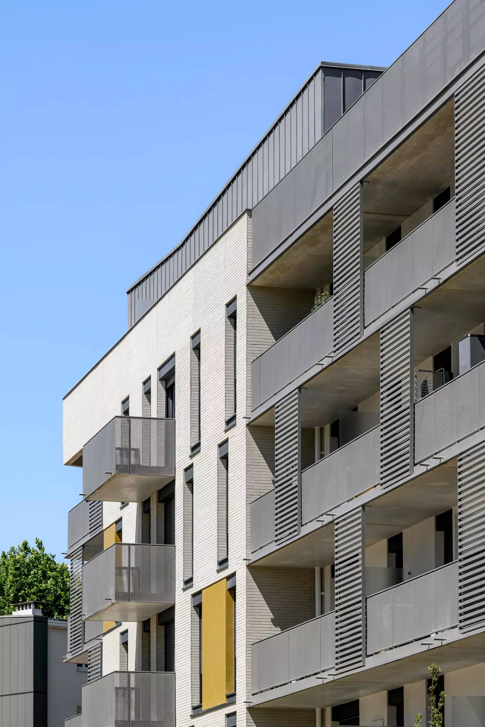 CRETEIL 78 logements et commerce