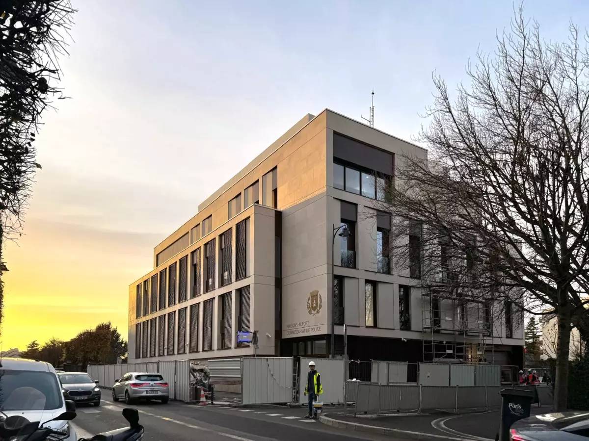 MAISONS-ALFORT - Commissariat