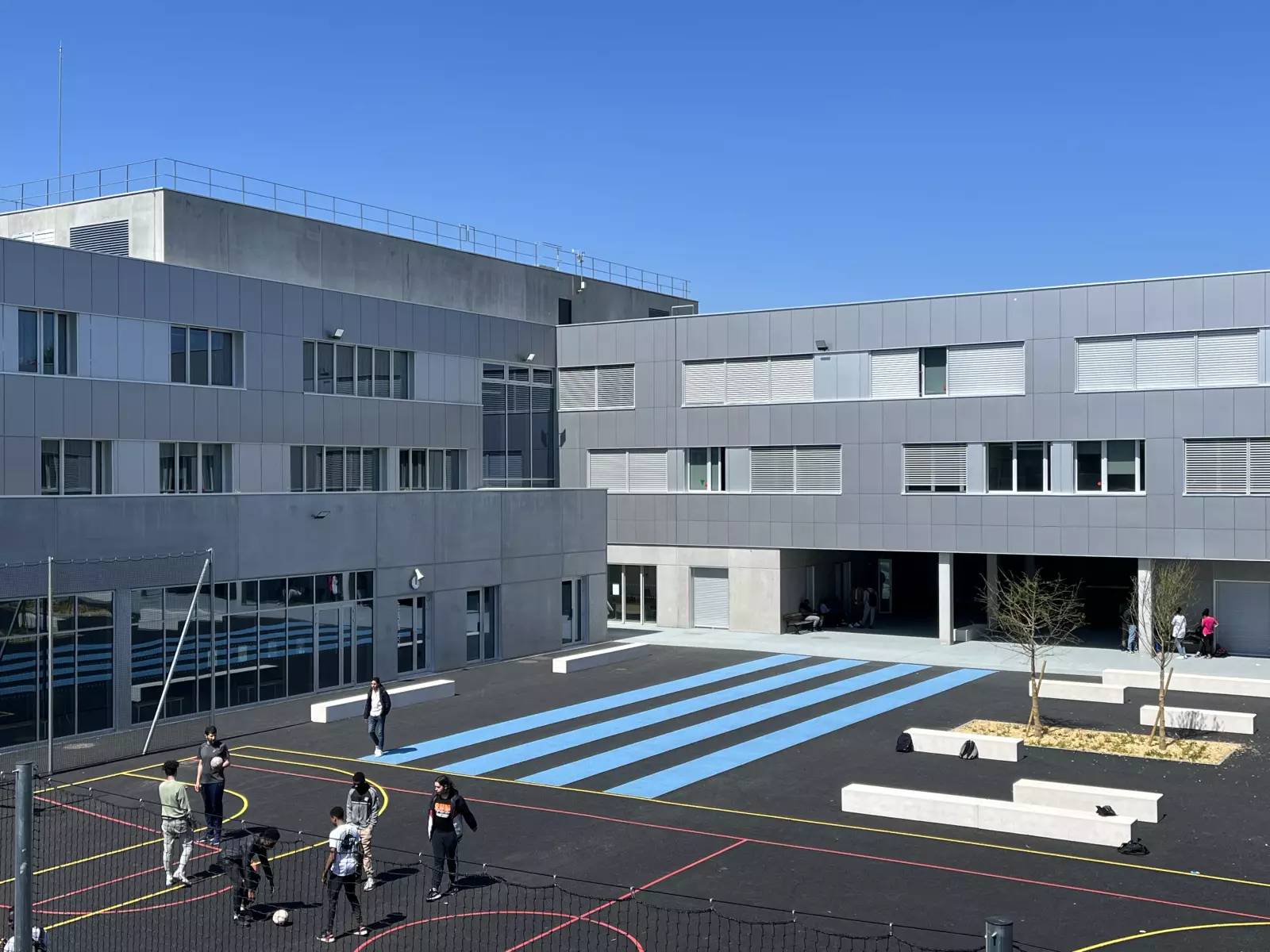 SAINT-OUEN-SUR-SEINE Lycée Marcel Cachin