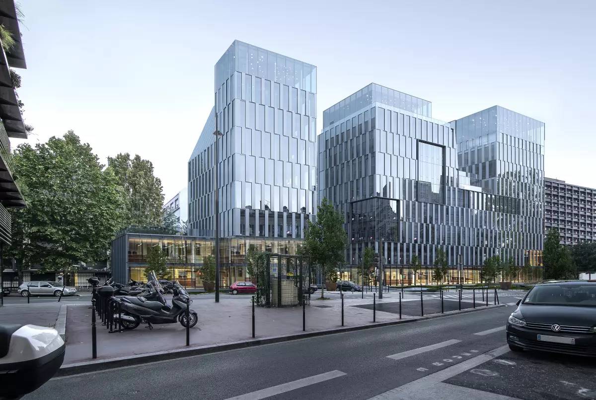 CLICHY-LA-GARENNE - Bureaux 'Link-It'