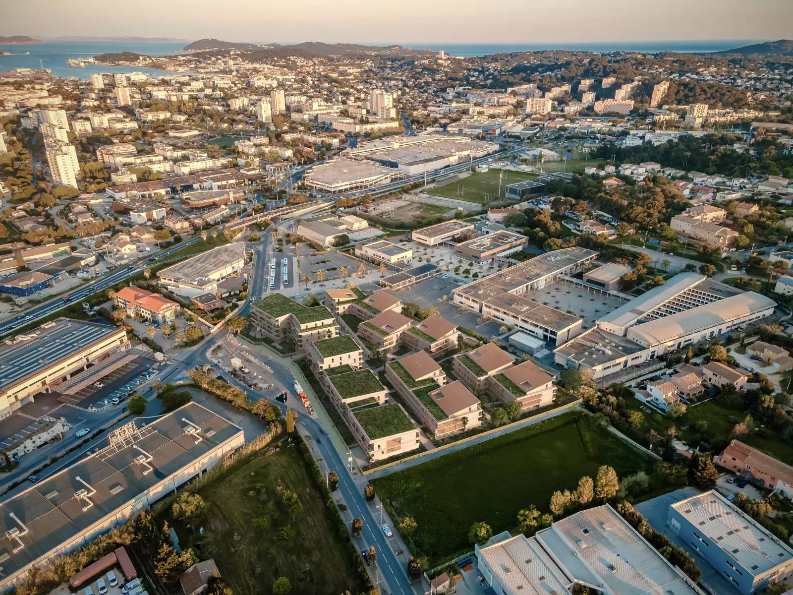 LA SEYNE-SUR-MER 300 logements, créche et activités