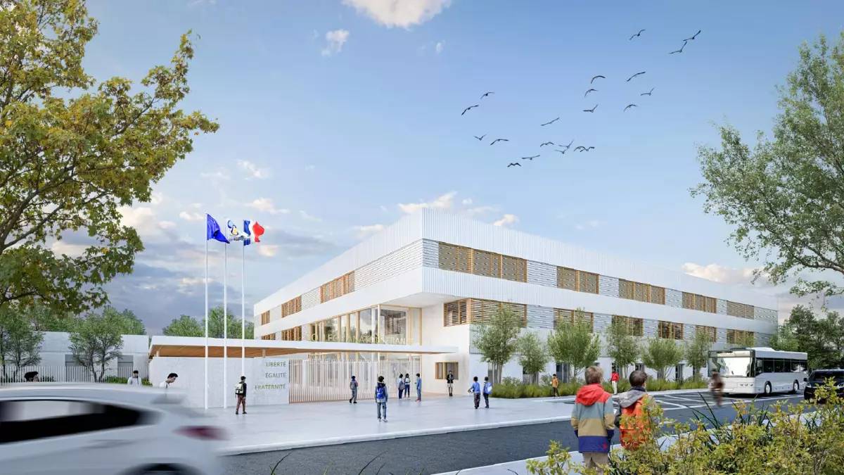 CHATEAUDUN - Collège 700 élèves