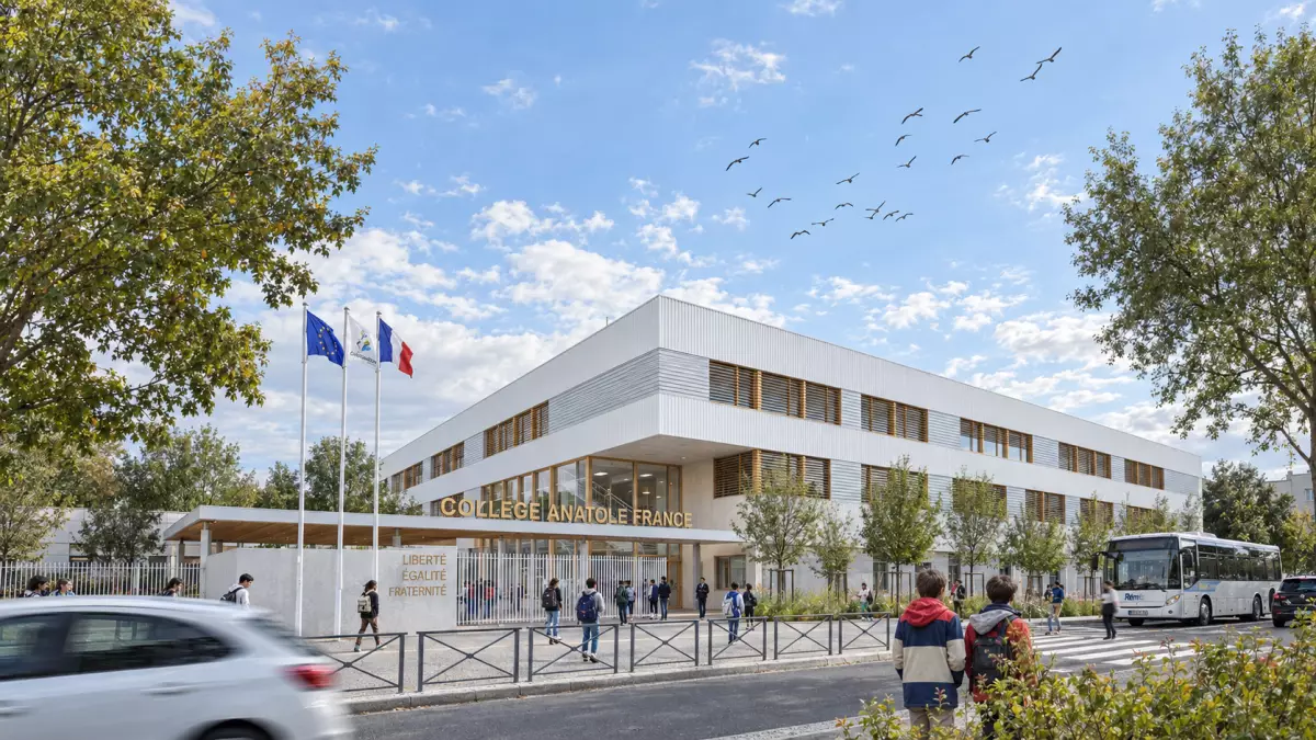 CHATEAUDUN - Collège 700 élèves